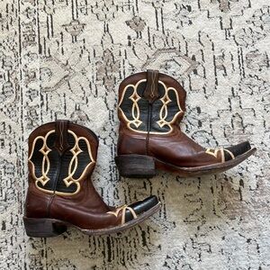 Ariat Nova Sassy Mahogany & Black Embroidered Leather Cowgirl Boots Size 6.5 B